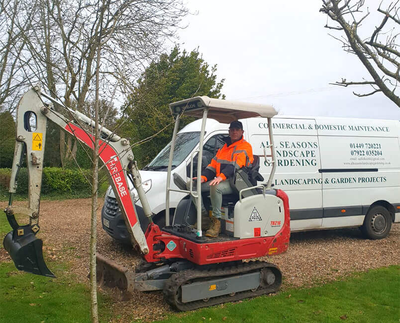 Landscape Gardening: Digger Work & Muck Away